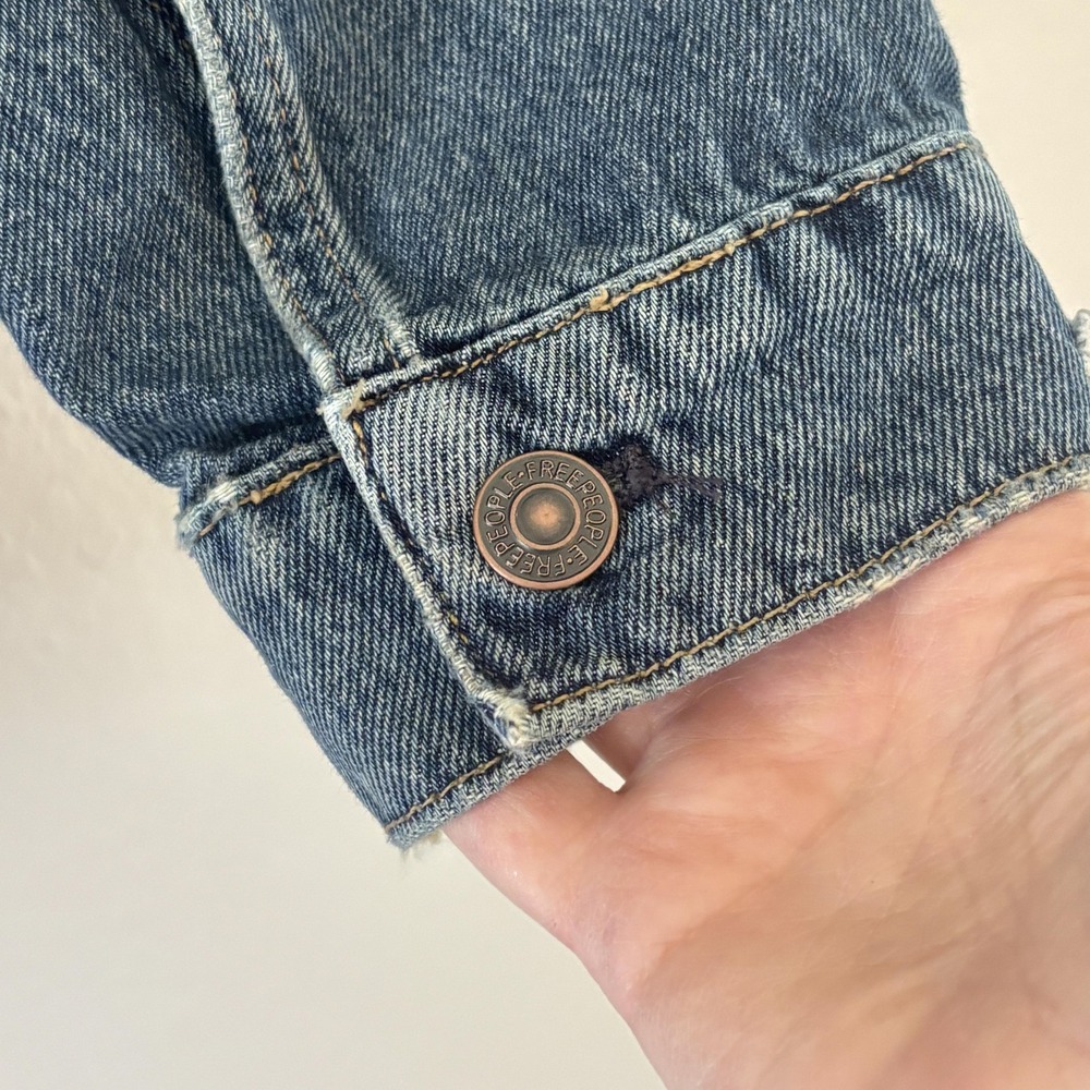 Free People We the Free Long & Lean Distressed Denim Jacket XS Oversized Trucker - Picture 10 of 14